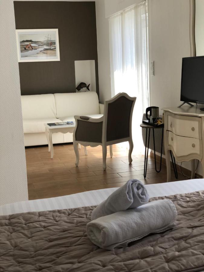 L'Estacade Hotel Льо Кроази Екстериор снимка