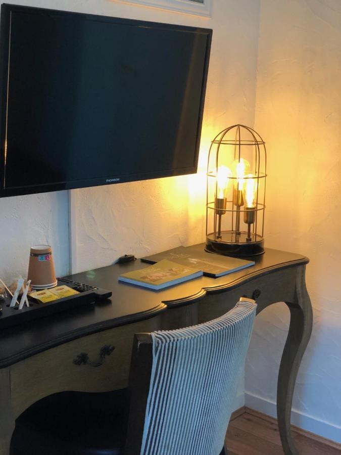 L'Estacade Hotel Льо Кроази Екстериор снимка